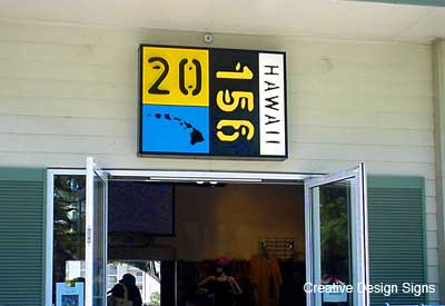 20-156 Hawaii - Internally lit LED light cabinet. 3D letters.